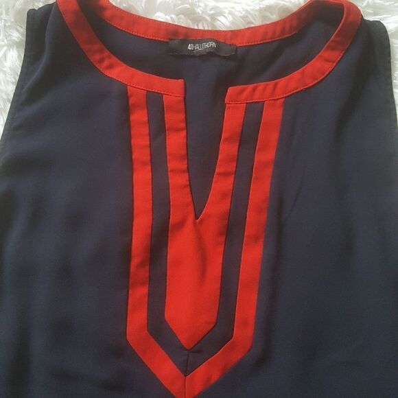 41 Hawthorne Sleeveless Blue Red Trim Top Size Medium - Picture 2 of 6